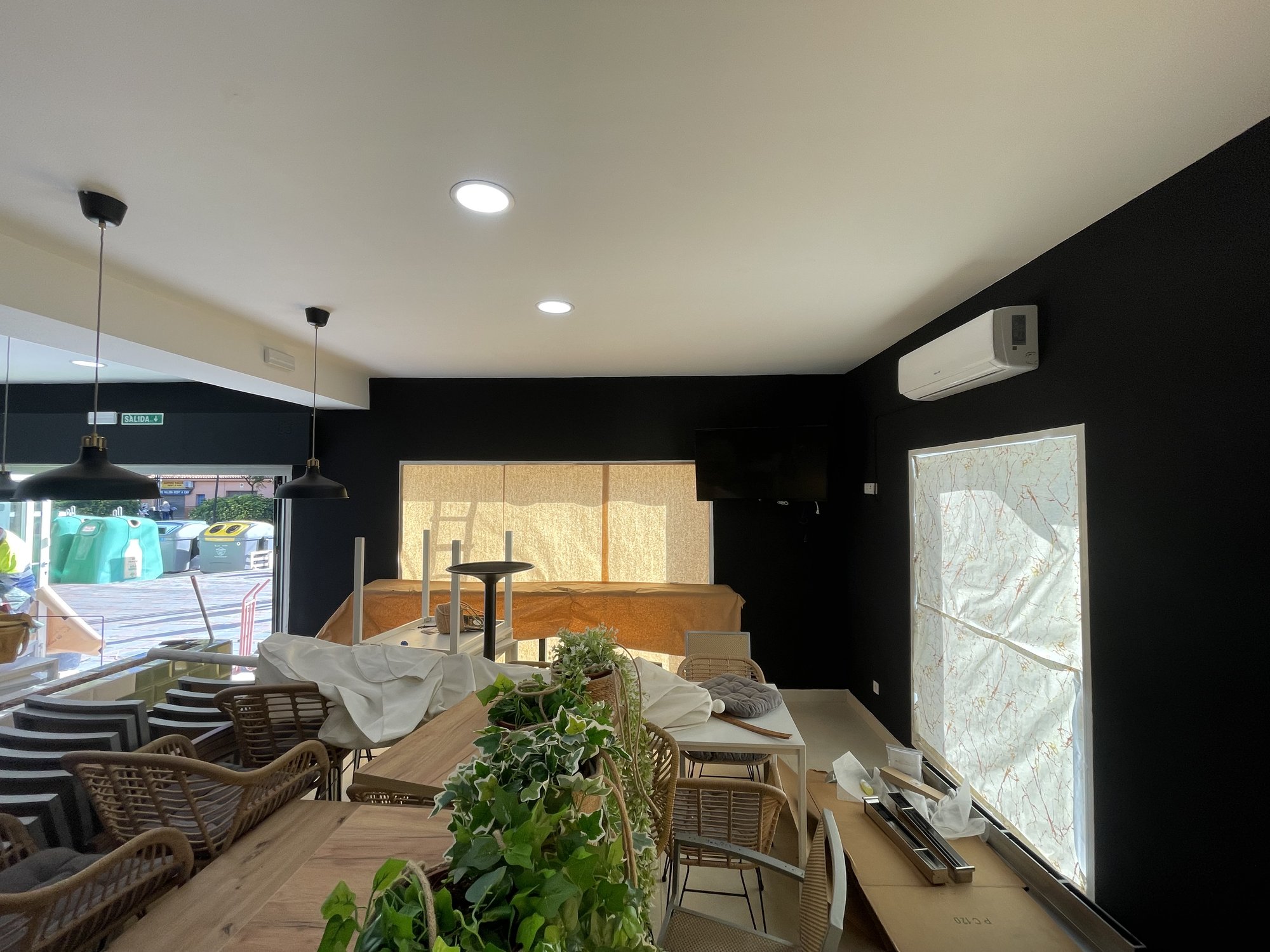 Proceso de creación de los murales de Big Boss Burger